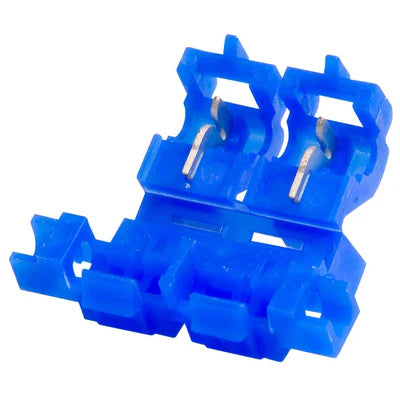 Blade fuse holder